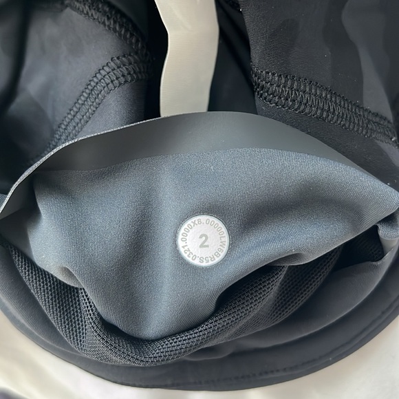 Base Pace High Rise Crop 23” - Picture 4 of 4